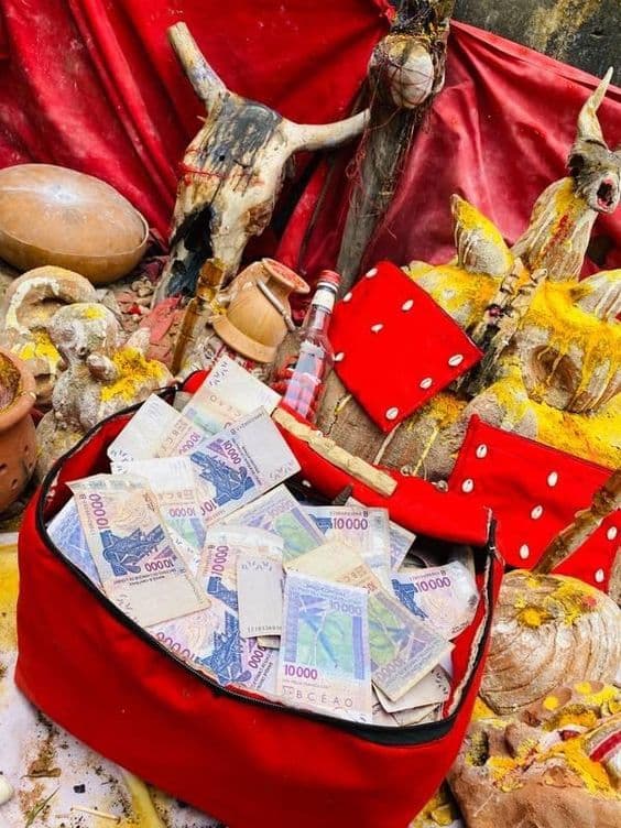 Portefeuille Magique et Ses Conséquences : Medium Mamadou Coulibaly